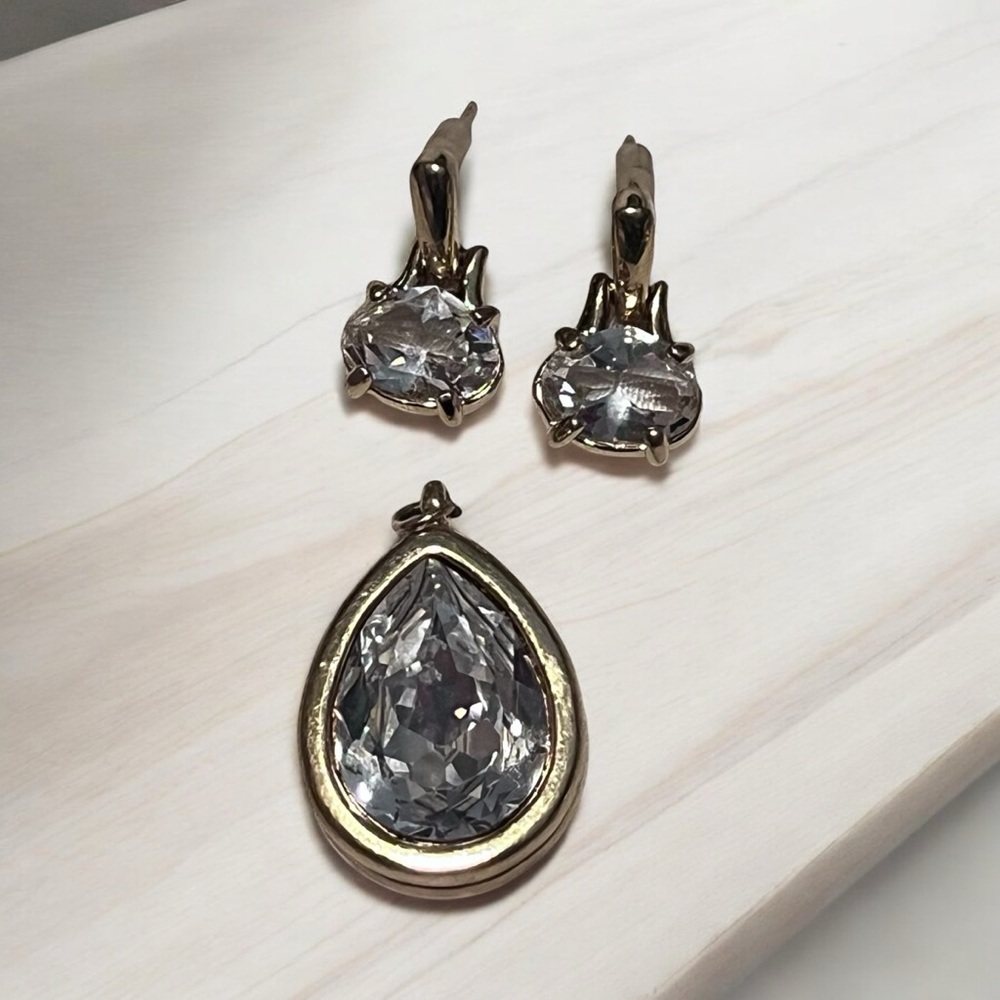 Swarovski Crystal Rhinestone Earrings and Pear CZ Shaped Pendant Gold Plated